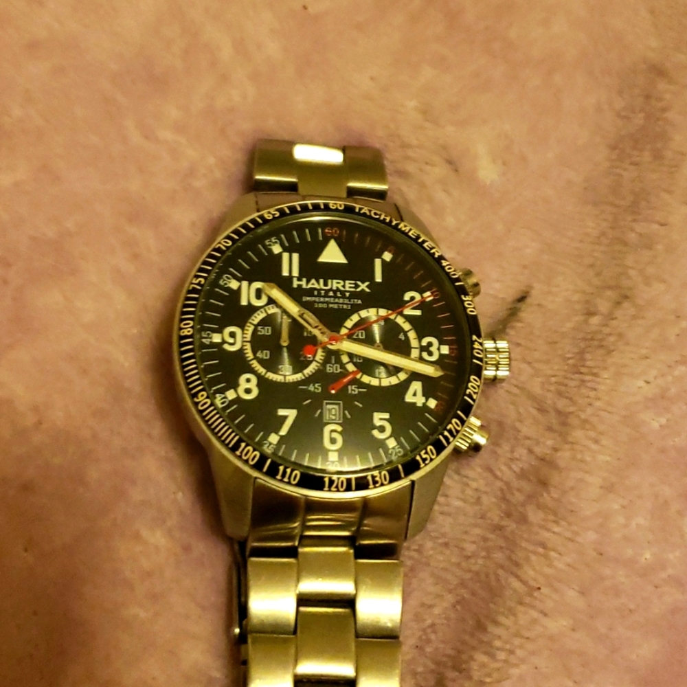 Haurex red arrow watch